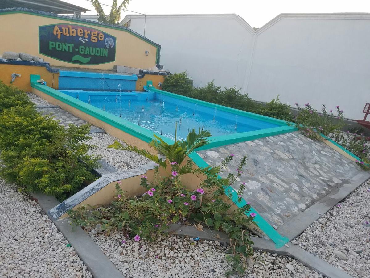 Auberge Pont-Gaudin Gonaives Buitenkant foto